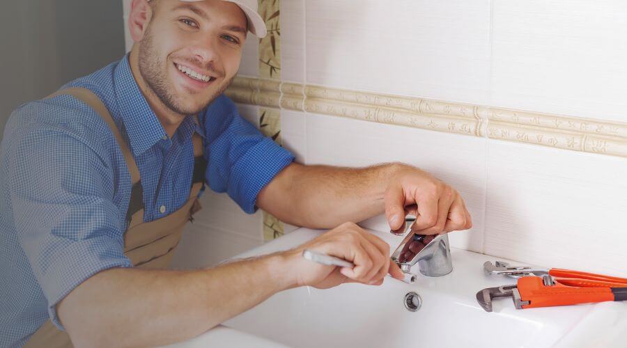 Professional same day plumber in Grand Ridge, FL